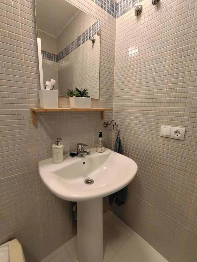 Estupendo Estudio Al Lado De Plaza La Merced Málaga Buitenkant foto