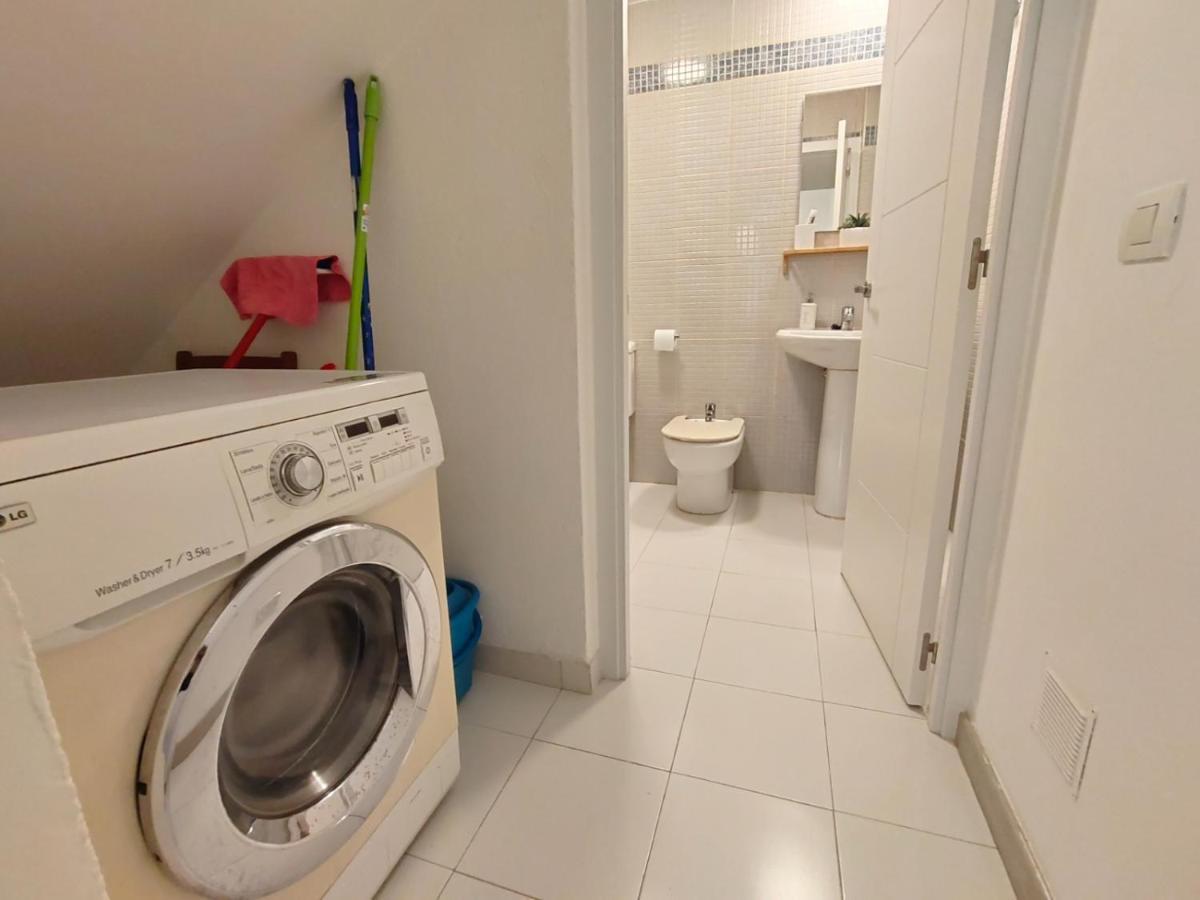 Estupendo Estudio Al Lado De Plaza La Merced Málaga Buitenkant foto