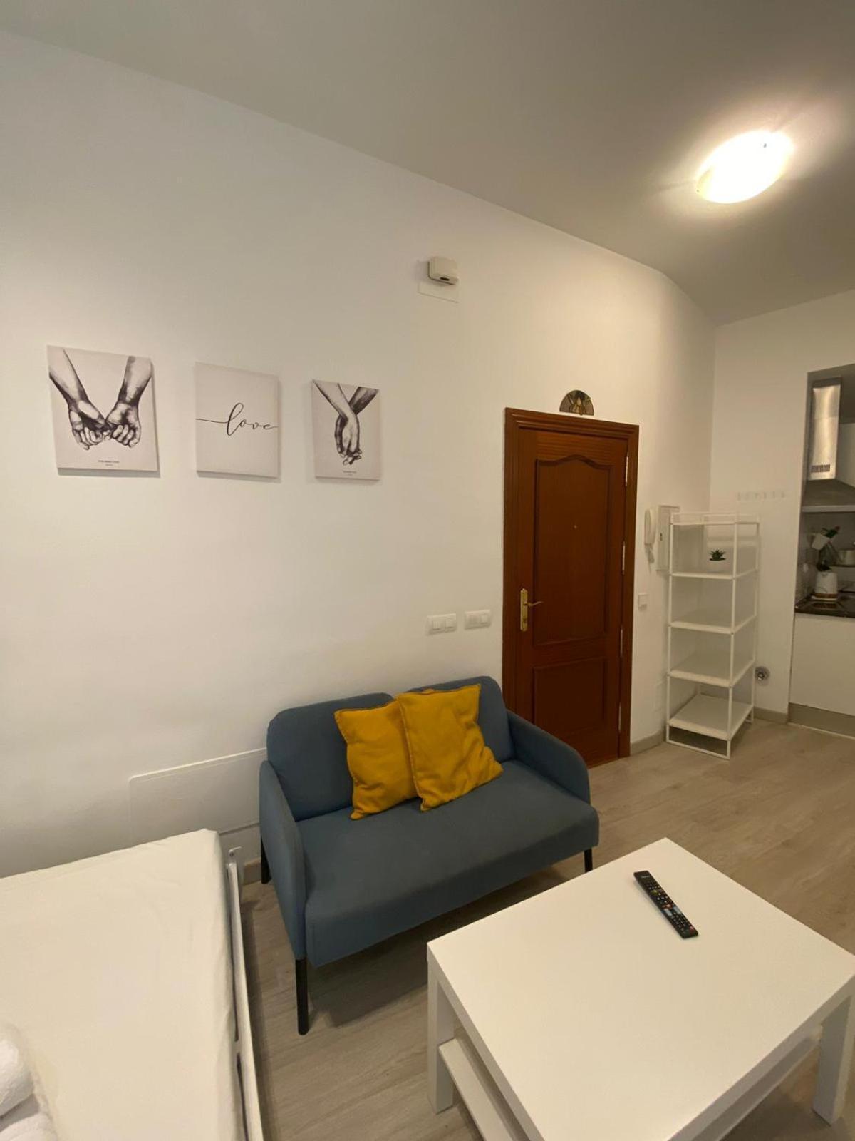 Estupendo Estudio Al Lado De Plaza La Merced Málaga Buitenkant foto